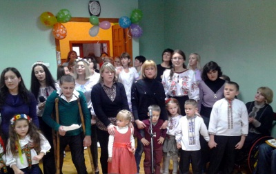 Дітям з ДЦП у Чернівцях купили реабілітаційні костюми