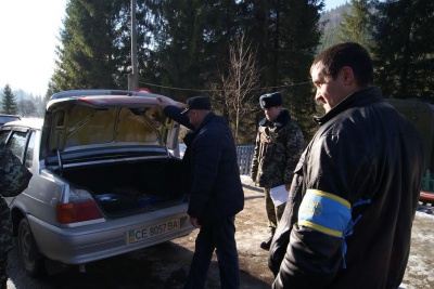 Буковинці на конях допомагають прикордонникам охороняти кордон з Румунією (ФОТО)