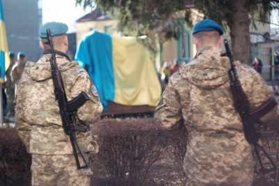 У Чернівцях відкрили пам’ятник загиблим десантникам (ФОТО)