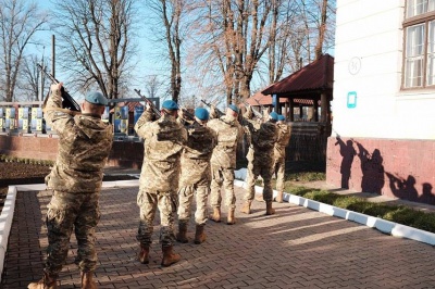 У Чернівцях відкрили пам’ятник загиблим десантникам (ФОТО)