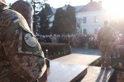 У Чернівцях відкрили пам’ятник загиблим десантникам (ФОТО)