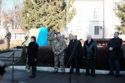 У Чернівцях відкрили пам’ятник загиблим десантникам (ФОТО)