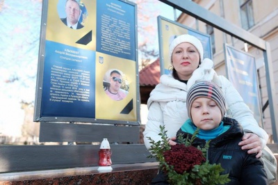 У Чернівцях відкрили пам’ятник загиблим десантникам (ФОТО)