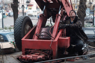 Центр Чернівців прикрашають до свят (ФОТО)