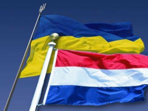 Уряд Нідерландів агітуватиме за Україну перед референдумом