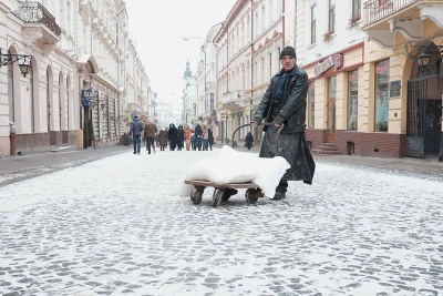 На Буковині - травми через ожеледь (ФОТО)