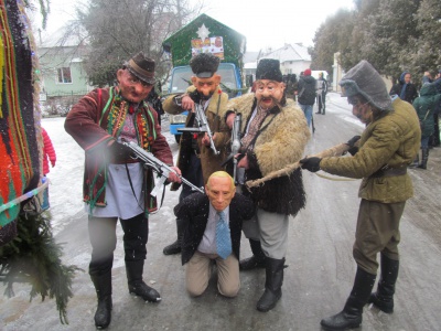 Учасники АТО на Буковині перевтілились у бандерівців, щоби «вбити Путіна» (ФОТО)