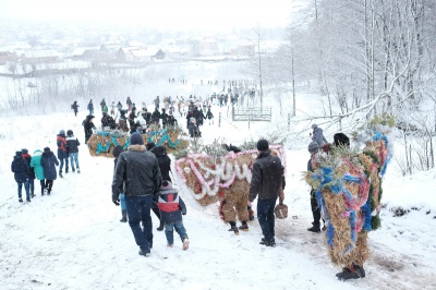 Маланка по-красноїльськи: у селі на Буковині відгуляли знамените свято (ФОТО)