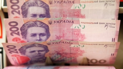 На міжбанку курс гривні знизився до рівня 24,2 за долар