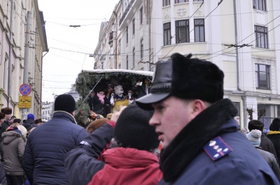 У Чернівцях маланкарі вигукували «Хутін – пуйло!» (ФОТО)