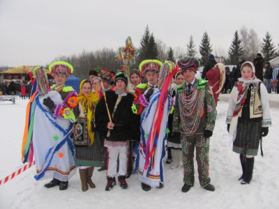 У Чернівцях у музеї під відкритим небом колядували сотні людей (ФОТО)