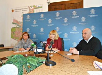 30 родин переселенців отримали підтримку в Чернівцях від іноземних фондів