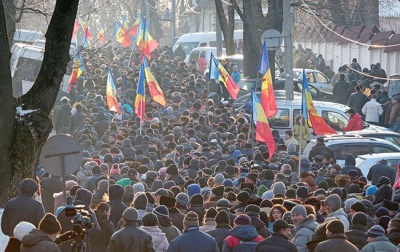 У Кишиневі протестувальники заблокували в’їзд до міста