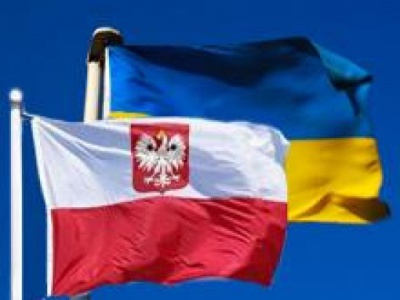 У Польщі закликають надавати українцям право на постійне проживання