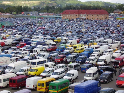 На Буковині на 18% збільшився продаж преміальних авто