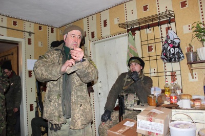 Волонтери з Буковини, які потрапили під обстріл в АТО, повернулися додому (ФОТО)