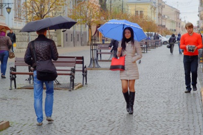 Сьогодні у Чернівцях хмарно і очікується дощ