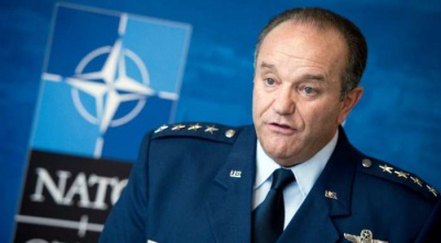 Командувач військами НАТО у Європі рекомендував США надати Україні зброю