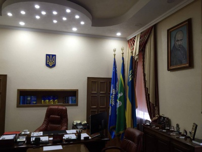 Нардеп не знайшов портрета Авакова у кабінеті начальника поліції Буковини