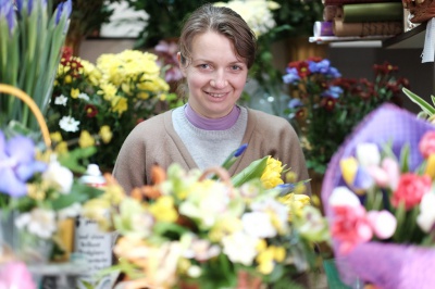 На квіткових ринках у Чернівцях  сьогодні ажіотаж (ФОТО)