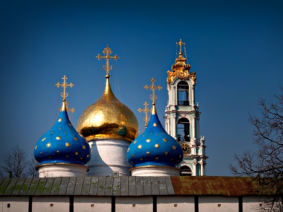На Буковині обурені селяни засипали траншею під будівництво церкви Московського патріархату