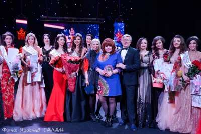У конкурсі "Міс Західна Україна-2016" перемогла чернівчанка (ФОТО)