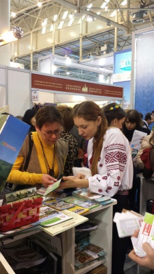 Чернівці беруть участь у міжнародній туристичній виставці (ФОТО)