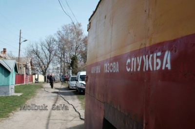 "Почула як тріскають стіни, вхопила дитину і вибігла на вулицю", - мешканка пошкодженого будинку