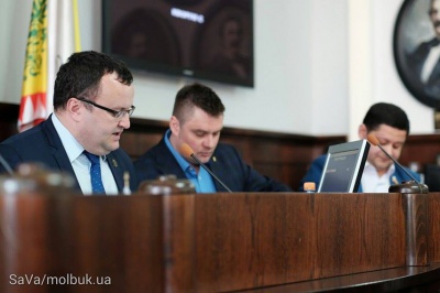 У Чернівцях депутати міськради оголосили перерву в роботі сесії на тиждень