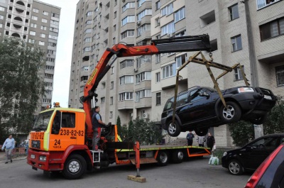 У поліції Чернівців розповіли, які штрафи сплачуватимуть водії за неправильне паркування автомобілів
