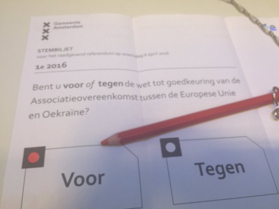 Оприлюднили перші результати екзит-пола з референдуму в Нідерландах