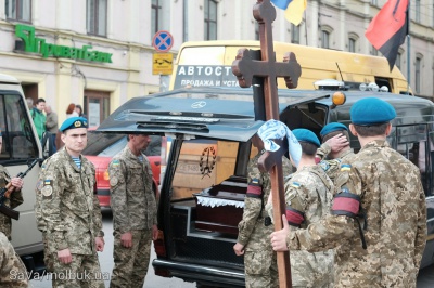 У Чернівцях поховали росіянина Андрія Захарова, який загинув за Україну (ФОТО)