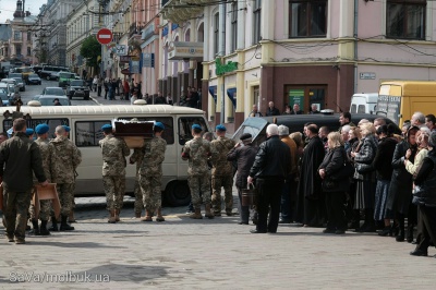 У Чернівцях поховали росіянина Андрія Захарова, який загинув за Україну (ФОТО)