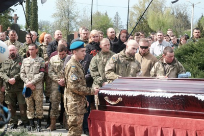 У Чернівцях поховали росіянина Андрія Захарова, який загинув за Україну (ФОТО)