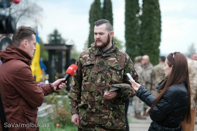 У Чернівцях поховали росіянина Андрія Захарова, який загинув за Україну (ФОТО)