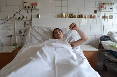 У лікарні в Дніпропетровську врятували бійця-буковинця після важкого поранення