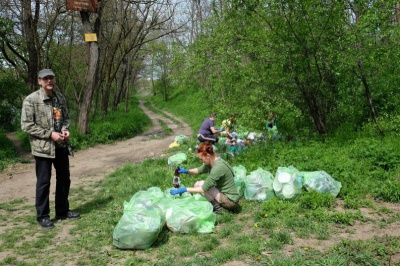 В Чернівцях - загальноміський суботник