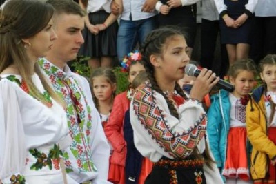 На Буковині відкрили пам'ятну дошку загиблому в АТО Герою (ФОТО)