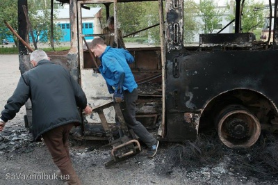 У Чернівцях ущент згорів тролейбус (ФОТО)