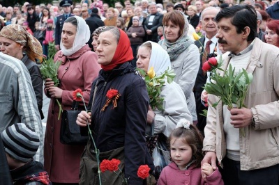 У центрі Чернівців вшанували полеглих у Другій світовій війні (ФОТО)