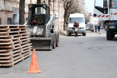 Невідомі вкрали інструменти і ключі від катка на вулиці Хмельницького в Чернівцях