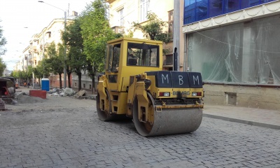 Для катка на вулиці Хмельницького у Чернівцях привезли запасні ключі з іншої області (ФОТО)