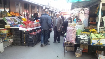 На ринках Чернівців продають ранні овочі з нітратами