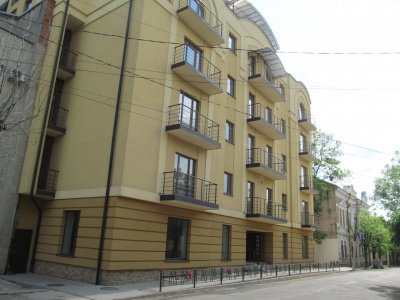 Нардеп Бурбак просить ДАБІ перевірити законність будівництва "готелю Чесанова" у Чернівцях