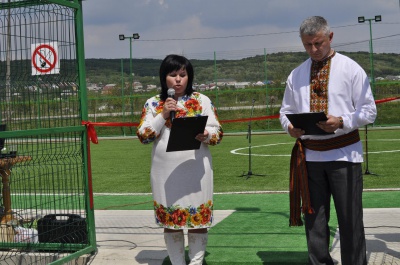 У Чернівцях відкрили штучне футбольне міні-поле (ФОТО)