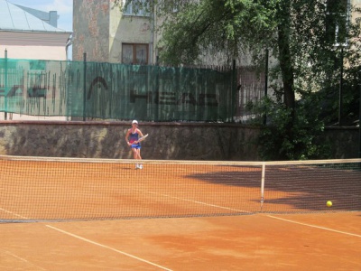 Всеукраїнські змагання з тенісу проходять у Чернівцях (ФОТО)