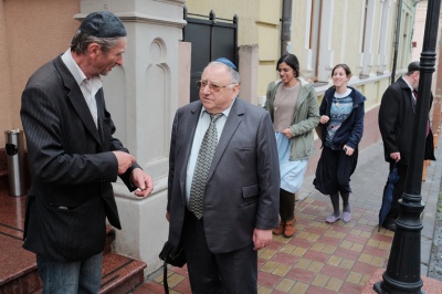 Єврейська громада пройшлась урочистою ходою центром Чернівців (ФОТО)