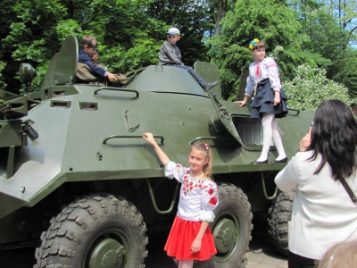 Чернівецькі прикордонники представили військову техніку (ФОТО)