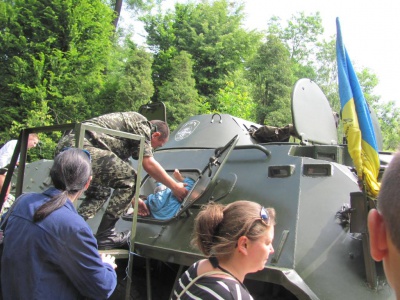 Чернівецькі прикордонники представили військову техніку (ФОТО)