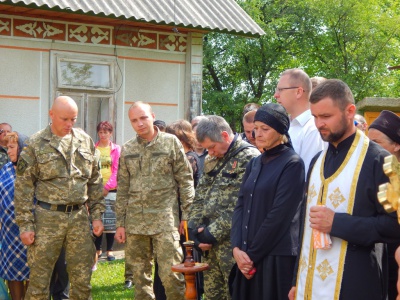 На Буковині поховали загиблого в АТО Героя (ФОТО)